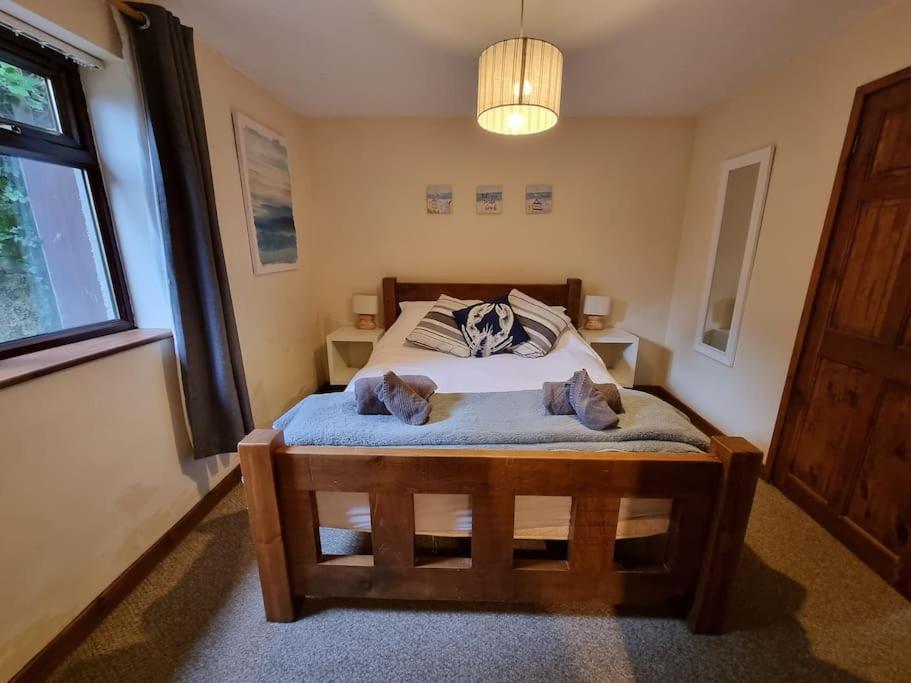 Yr Hen Efail Villa Ederyn Bagian luar foto
